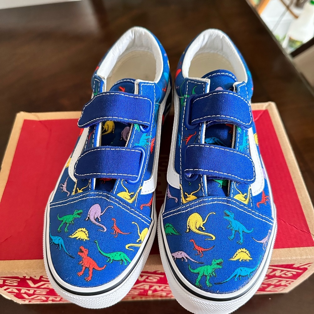 Vans Old Skool V Dino